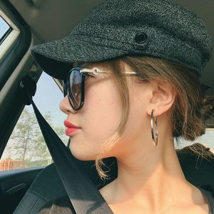 Meet your Posher, Minhh